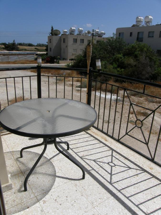 Athena And The Owl Beachside Apt Paphos Kültér fotó